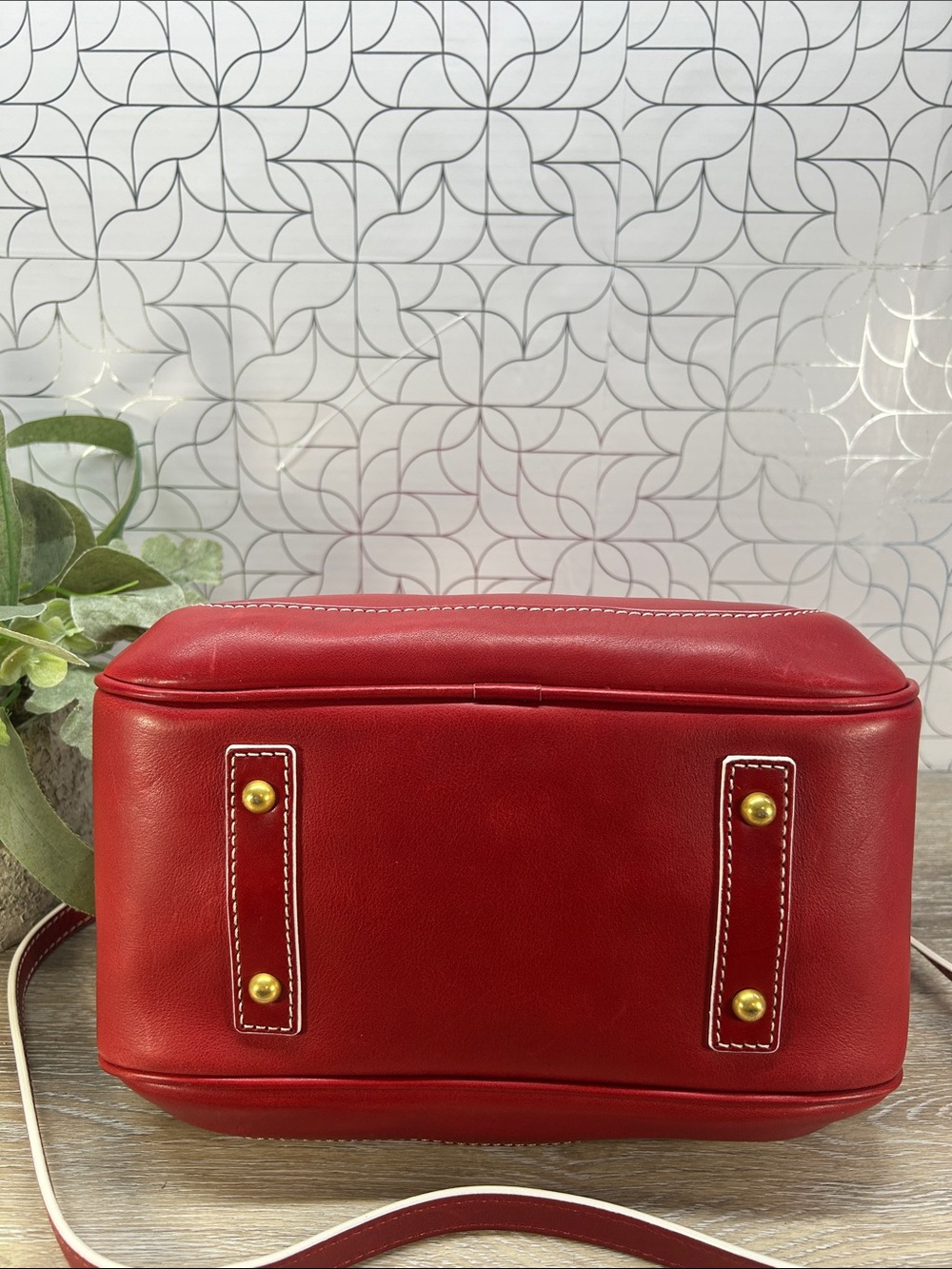 3637 Dooney & Bourke Florentine Edge Medium Satchel 883637 - Picture 3 of 15